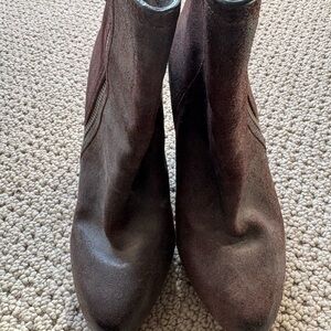 Kors by Michael Kors Brown distressed leather boots Size 6